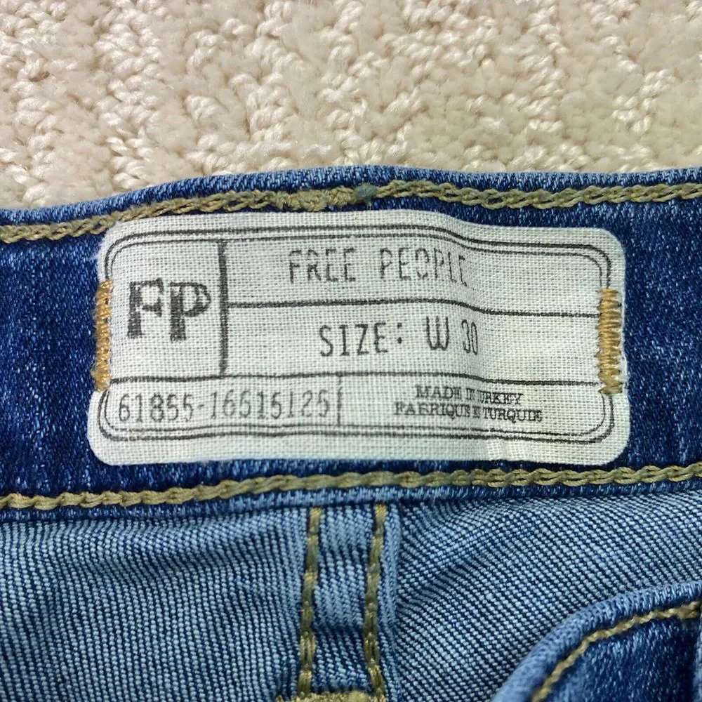 Free People Distressed‎ Skinny Jeans Dark Wash Size 30*